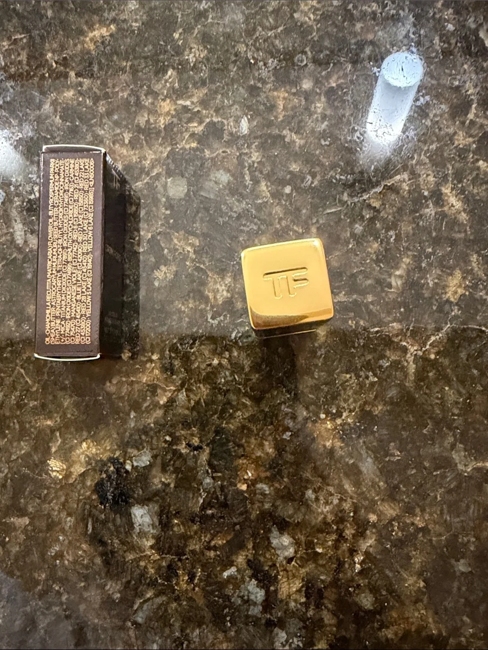 Tom Ford Lipstick in 19 Runway Rose .03oz New